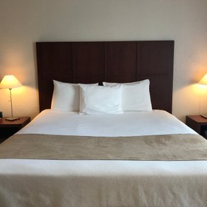 Chambre régulière lit king