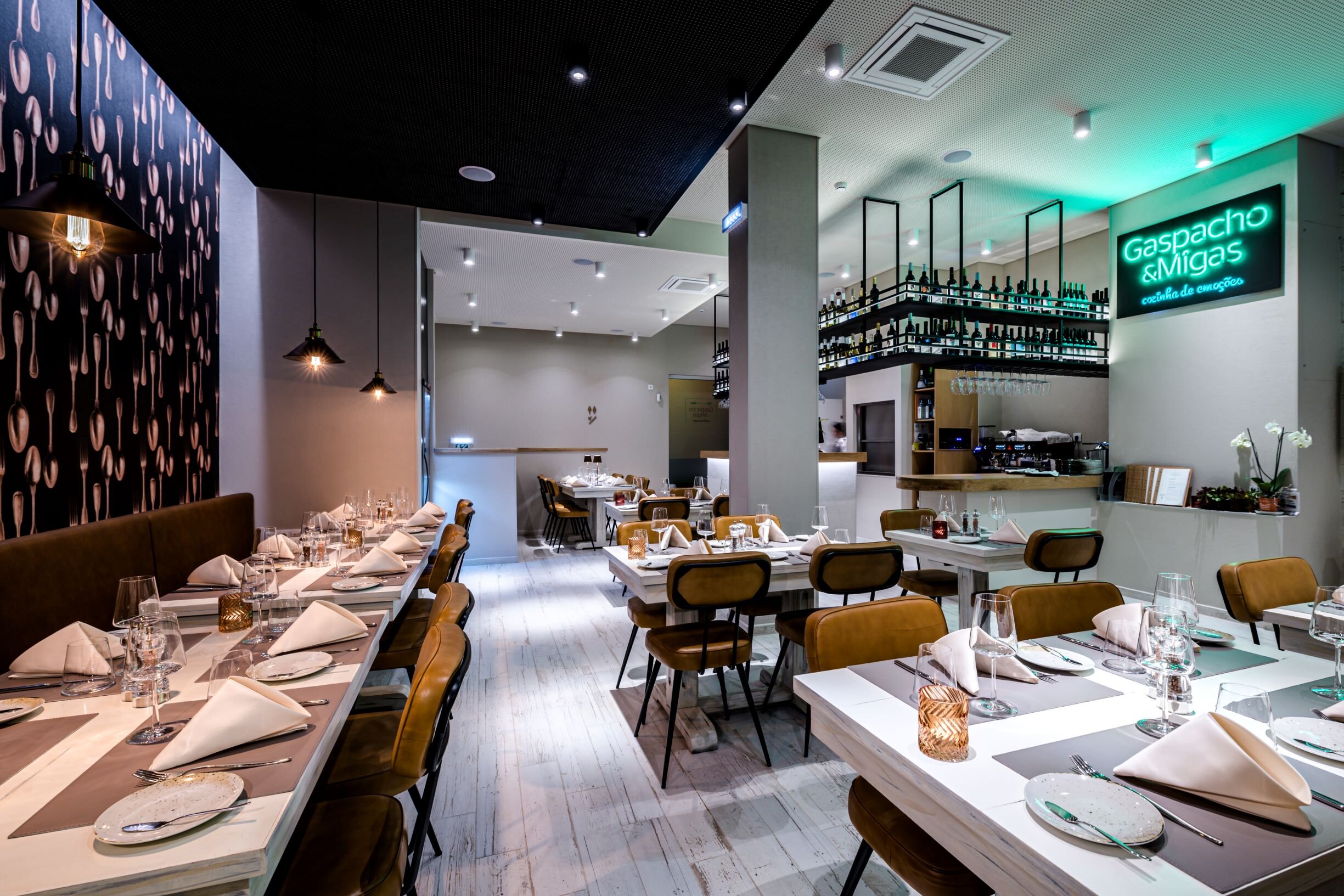 THE 10 BEST Restaurants Places To Eat In Algarve 2024 Tripadvisor   Interior Cozinha De Emocoes 