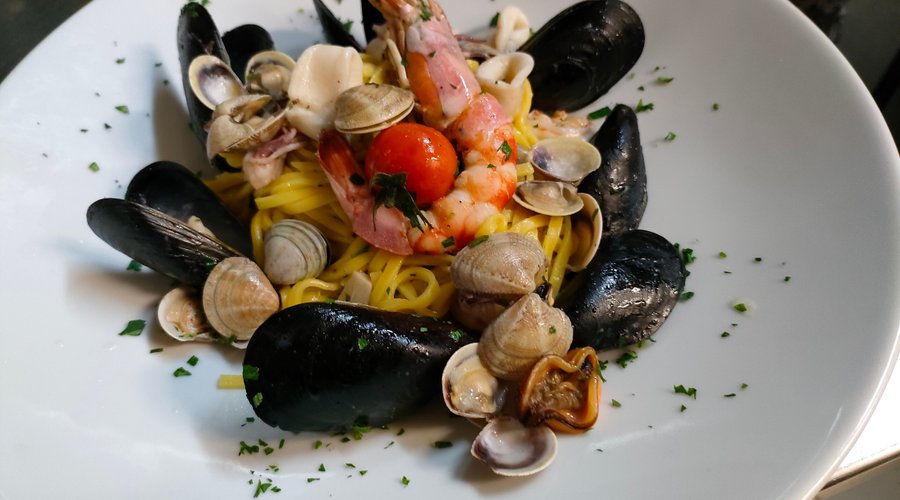 Tagliolini casarecci allo scoglio