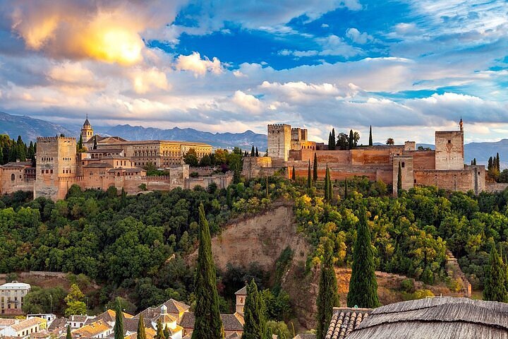 Découvrez l'histoire de l'Alhambra de Grenade