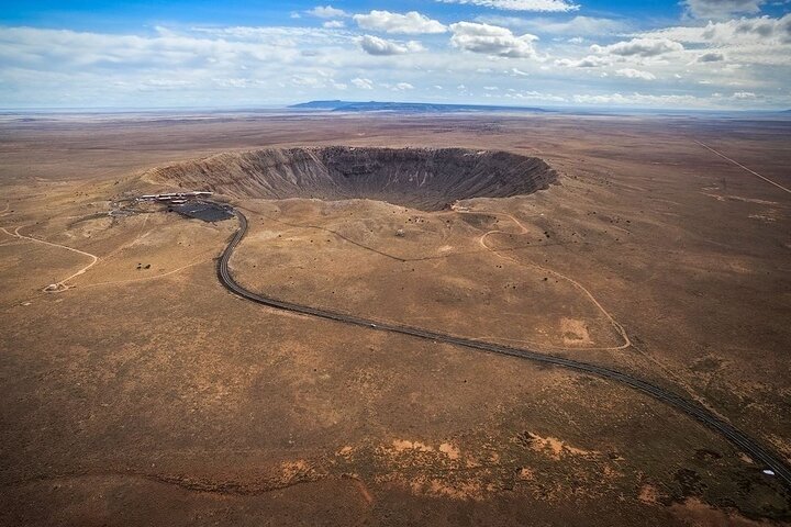 2024 Northern Arizona Meteor Crater and Walnut Canyon from Phoenix ...