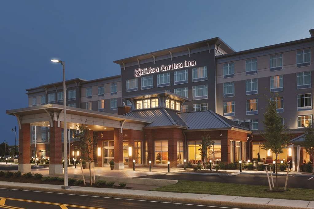 HILTON GARDEN INN BOSTON LOGAN AIRPORT 169 2 0 2 Updated 2022   Exterior 