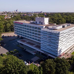 Leonardo Royal Hotel Den Haag Promenade in The Hague, image may contain: Office Building, Building, City, Condo