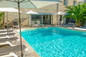 Piscine et plage