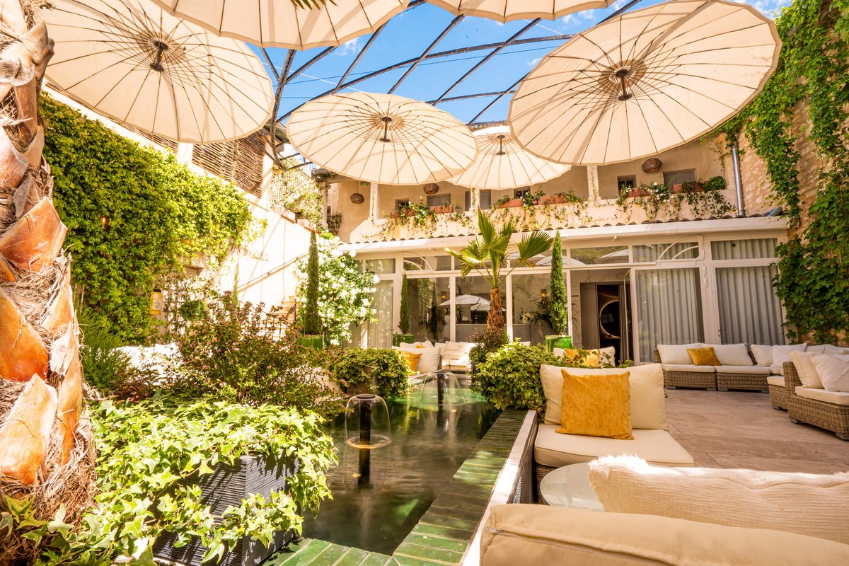 L'AUBERGE SAINT REMY DE PROVENCE Hotel (St-Rémy-de-Provence, Provenza ...