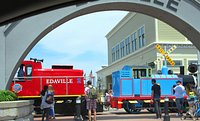 bus stop - Picture of Edaville Family Theme Park, Carver - Tripadvisor