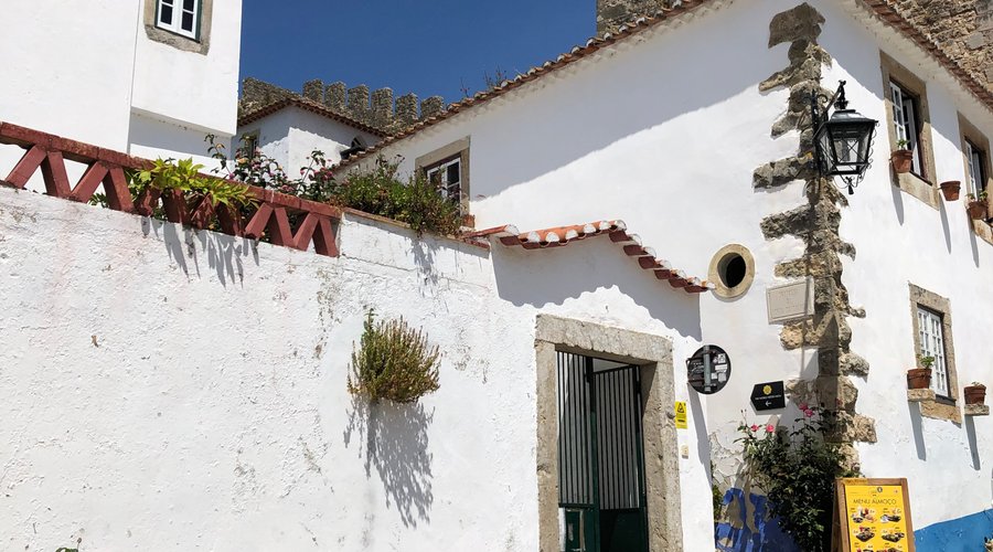Rua da talhada n 8 (junto a gnr) Obidos 