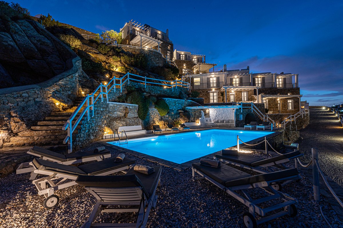 Best Hotel at Psarou Beach, Mykonos - Where to Stay