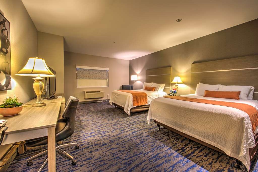 Hotel photo 26 of Best Western Plus Media Center Inn & Suites.