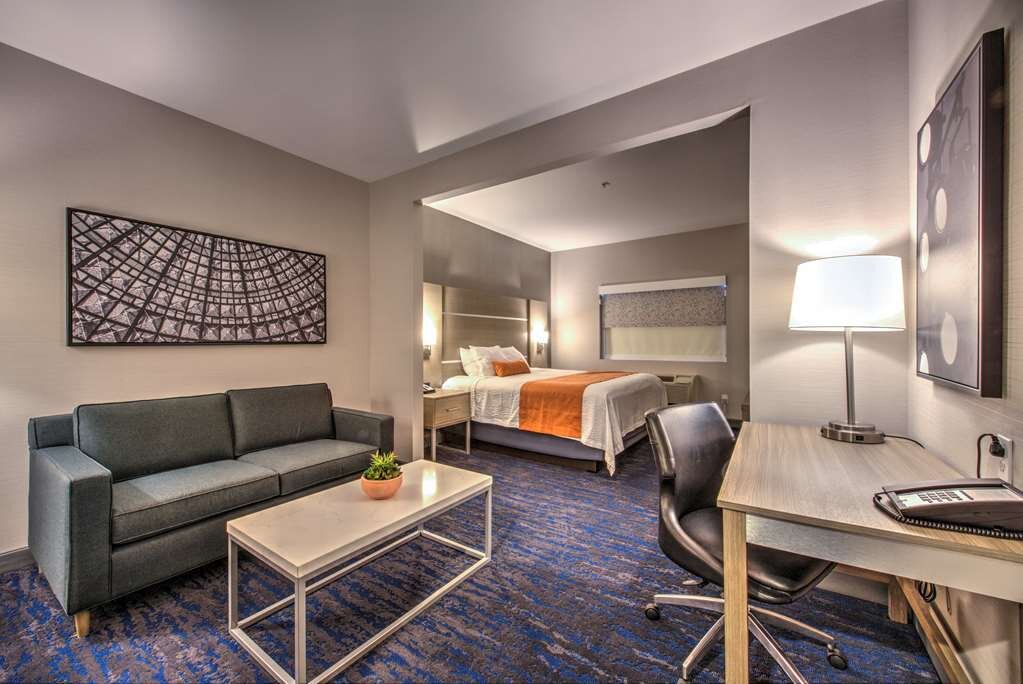 Hotel photo 10 of Best Western Plus Media Center Inn & Suites.