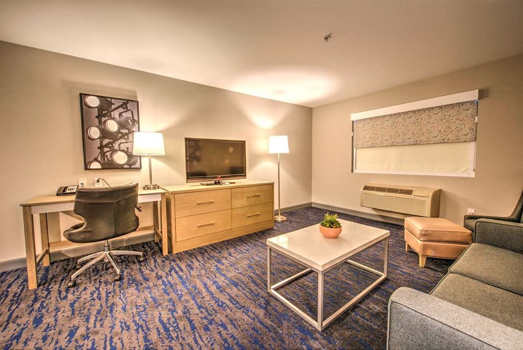 Hotel photo 24 of Best Western Plus Media Center Inn & Suites.