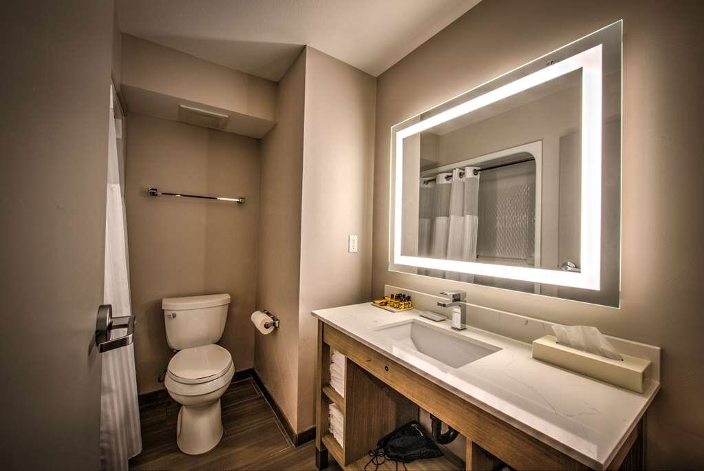 Hotel photo 22 of Best Western Plus Media Center Inn & Suites.