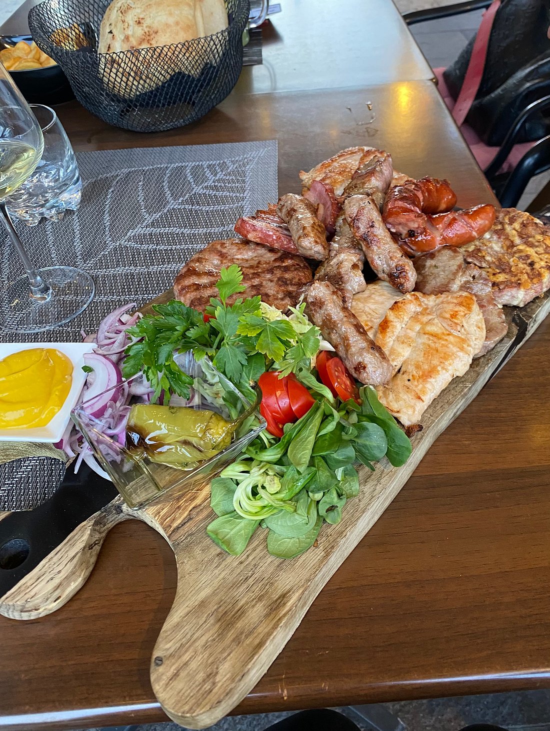 Montenegro Gurman, Будапешт - фото ресторана - Tripadvisor