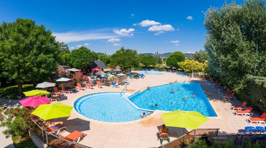 Complexe piscine