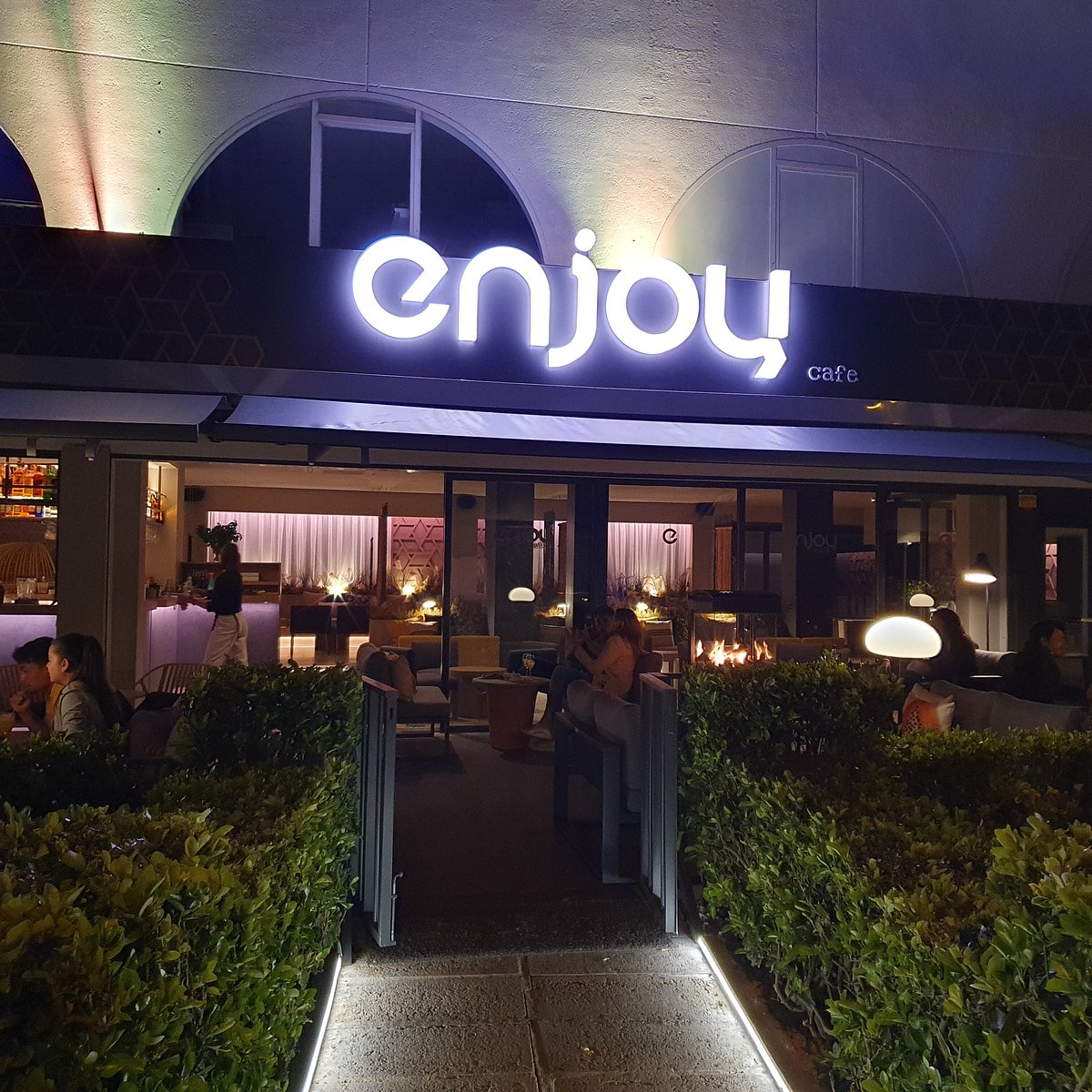 Enjoy Café (Port d'Alcúdia) Aktuelle 2021 Lohnt es sich? (Mit fotos