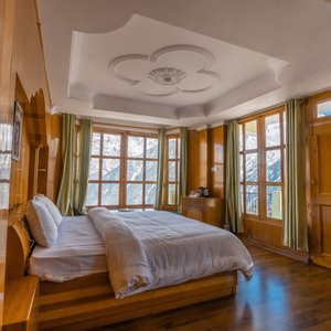 Executive room with Mt Kinner Kailash View (April 2021)