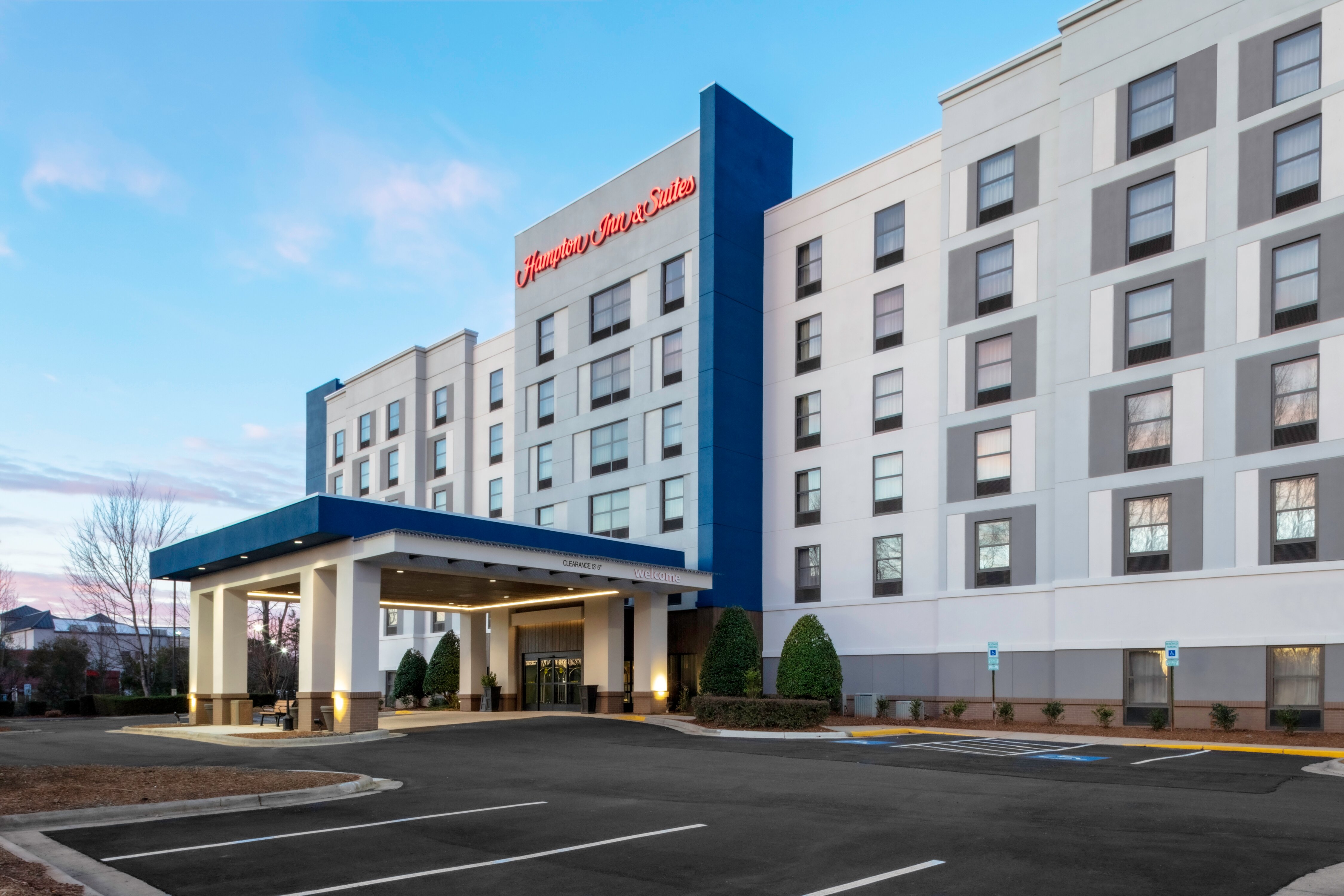 HAMPTON INN SUITES CONCORD CHARLOTTE 133 1 5 6 Prices