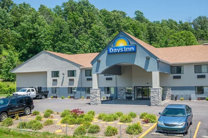 DAYS INN BY WYNDHAM ASHLAND - Updated 2024 Prices & Hotel Reviews (KY)