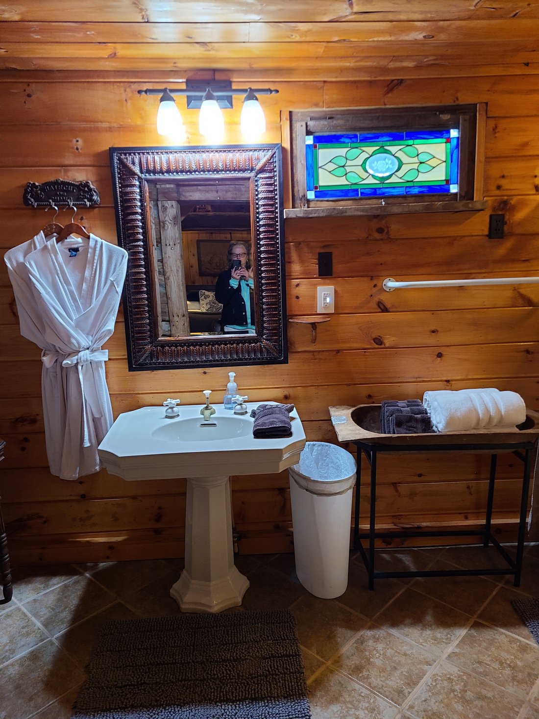 PECAN GROVE COTTAGES (Martin) - Lodge Reviews, Photos, Rate Comparison ...