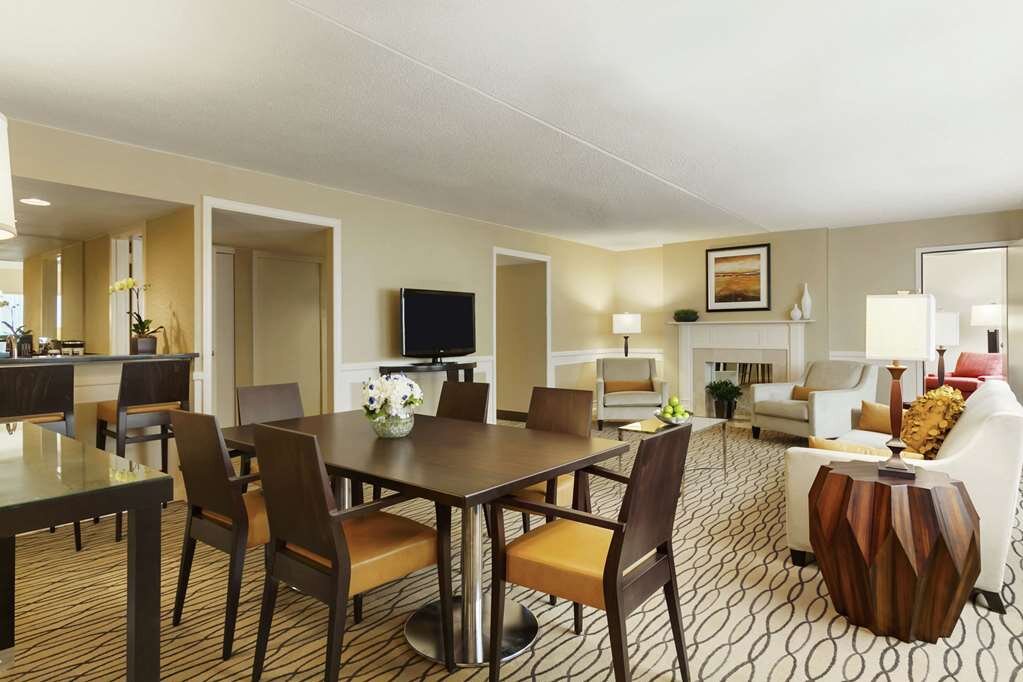 Hotel photo 35 of Hilton Woodcliff Lake.