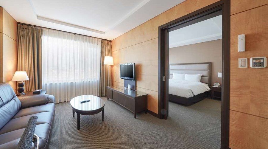 Suite Living Room