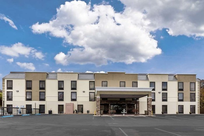 COMFORT INN SOUTH $88 ($̶1̶1̶0̶) - Updated 2022 Prices & Hotel Reviews ...