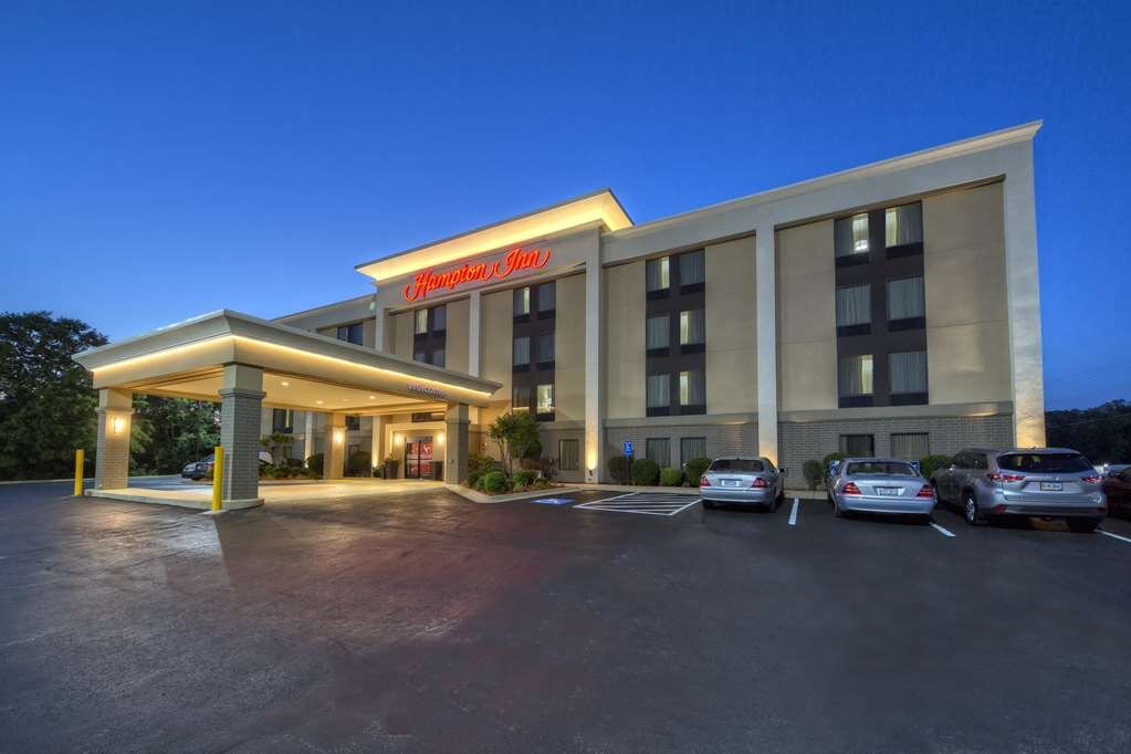 Hotel photo 29 of Hampton Inn Hot Springs.
