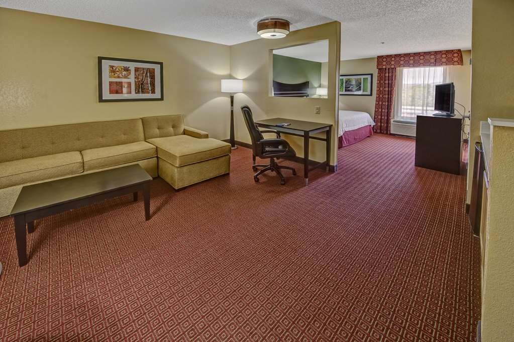 Hotel photo 46 of Hampton Inn Hot Springs.