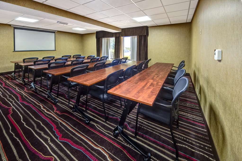 Hotel photo 3 of Hampton Inn Hot Springs.