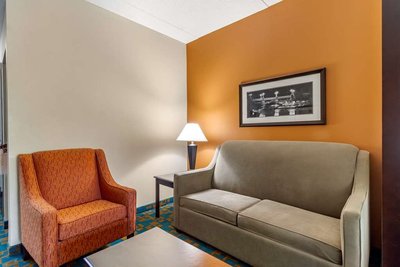 Hotel photo 14 of Comfort Suites Knoxville West-Farragut.