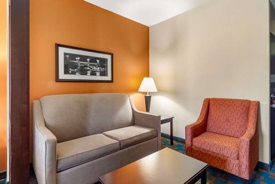 Hotel photo 21 of Comfort Suites Knoxville West-Farragut.
