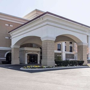 Hotel near popular attractions