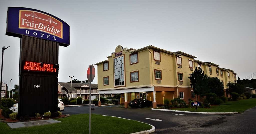 FairBridge Hotel Atlantic City，位於Galloway的飯店