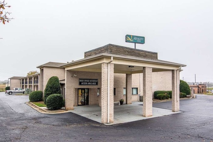 QUALITY INN - Updated 2024 Prices & Hotel Reviews (Oakwood, GA)