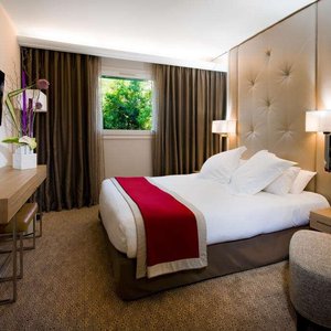 Guest room