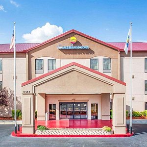 Comfort Inn & suites at Stone Mountain hotel in Stone Mountain, GA