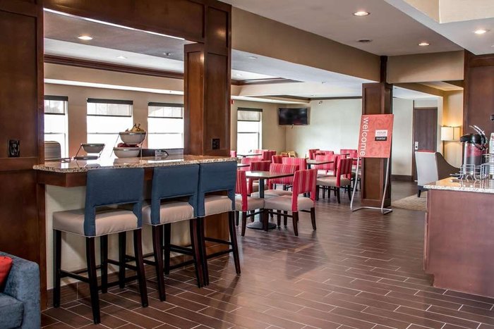 COMFORT SUITES $89 ($̶1̶1̶0̶) - Prices & Hotel Reviews - New Braunfels, TX