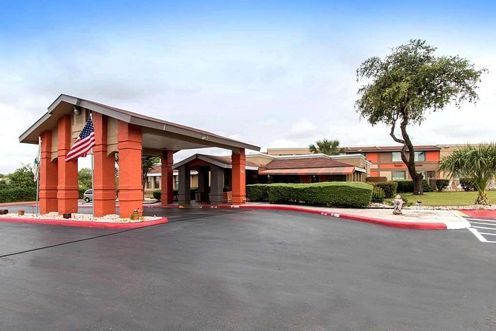 Howard Johnson Hotel & Suites by Wyndham San Antonio, San Antonio (TX)