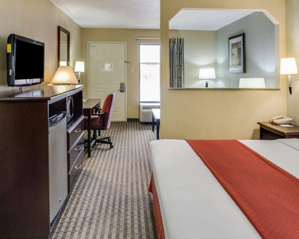 quality-inn-mt-pleasant-rooms-pictures-reviews-tripadvisor