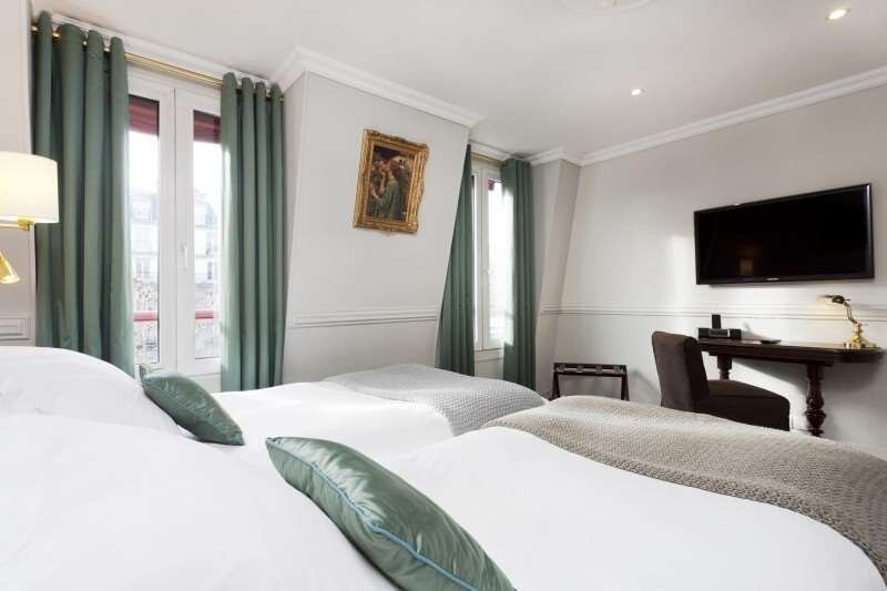 Hotel photo 1 of Hotel de la Porte Doree.