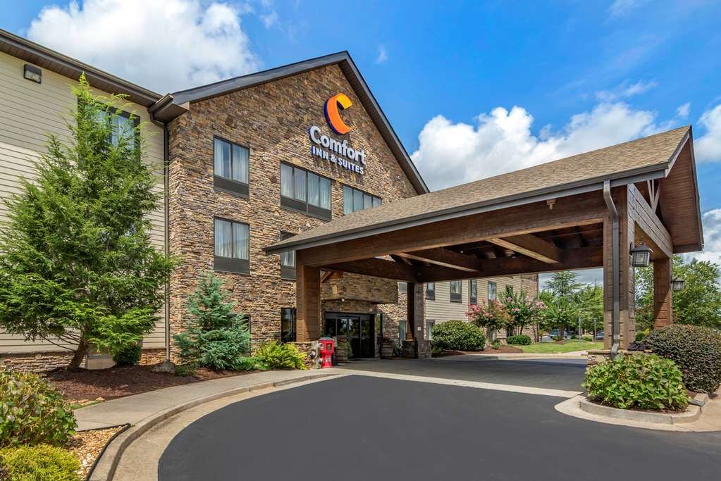 Comfort Inn & Suites - UPDATED Prices, Reviews & Photos (Blue Ridge, GA ...