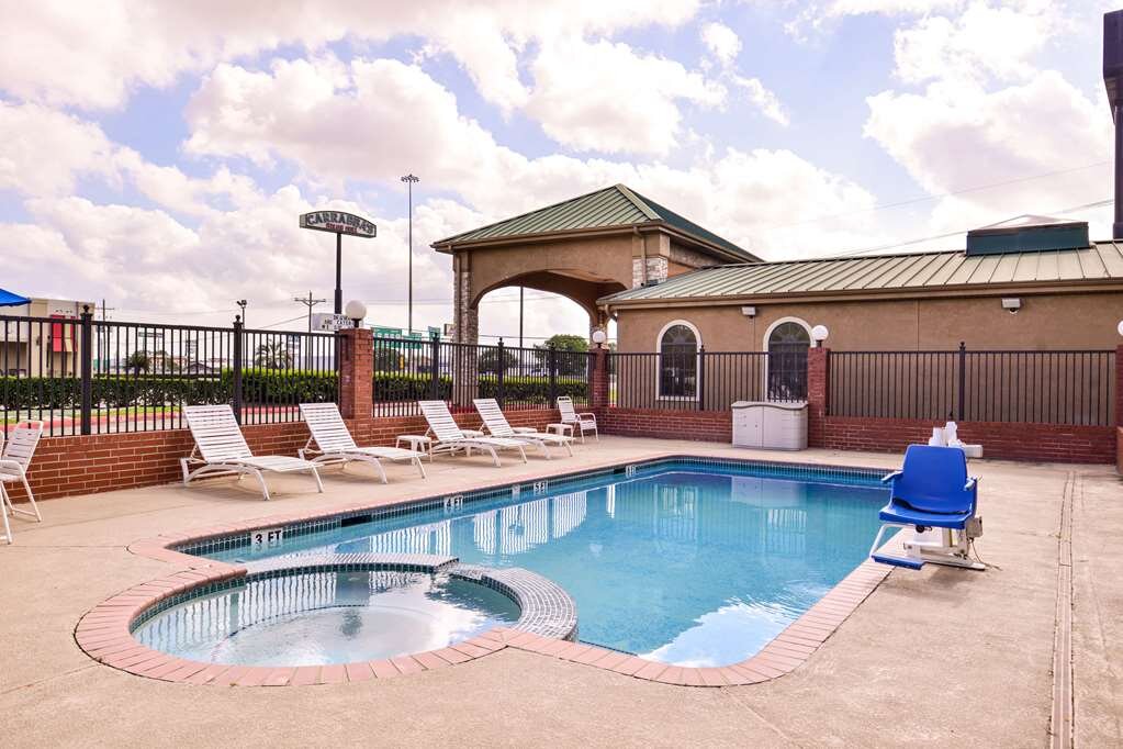 QUALITY INN SUITES 64 7 6 Prices Hotel Reviews