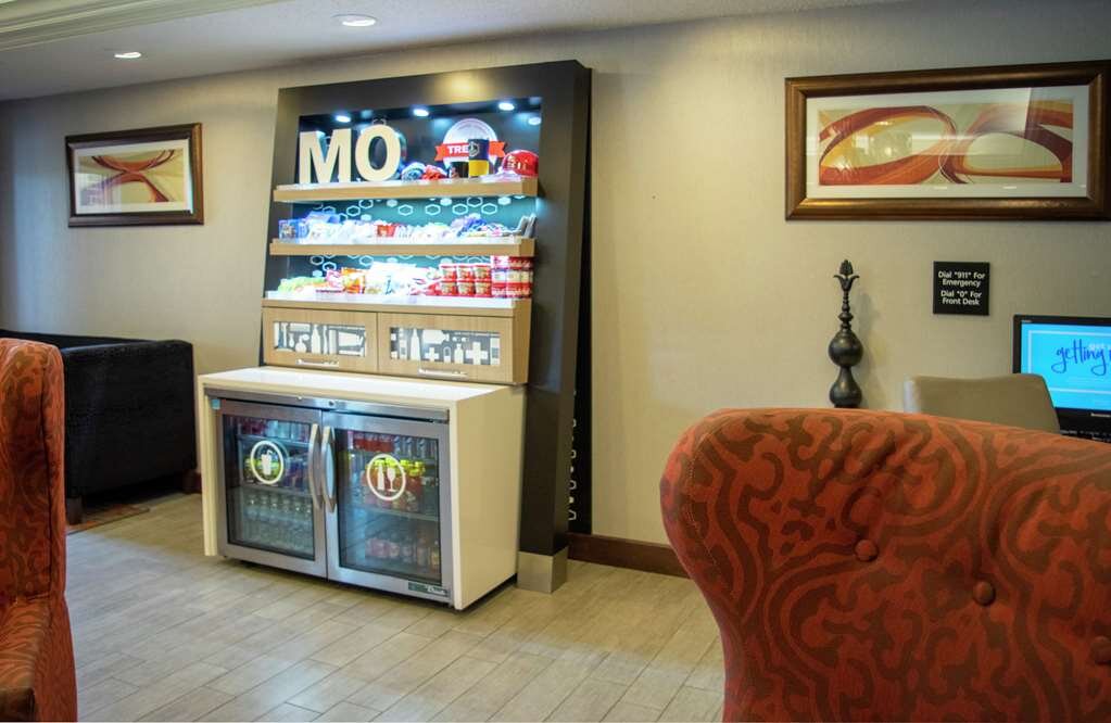 Hotel photo 16 of Hampton Inn St. Louis/Chesterfield.