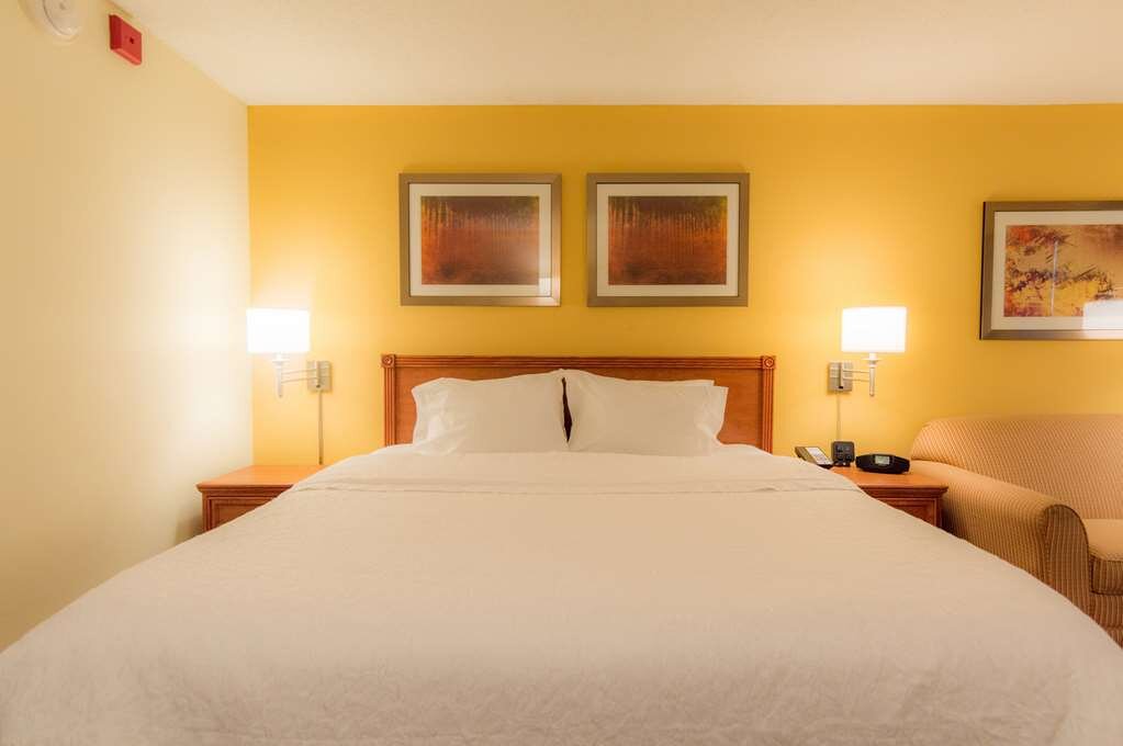 Hotel photo 9 of Hampton Inn and Suites-Chesterfield.