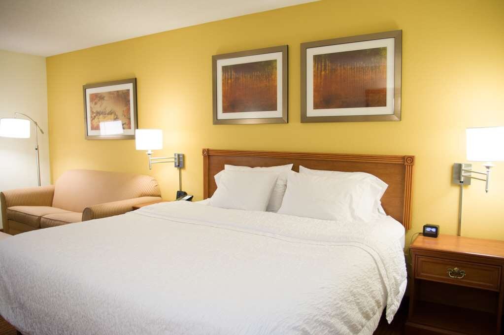 Hotel photo 76 of Hampton Inn and Suites-Chesterfield.