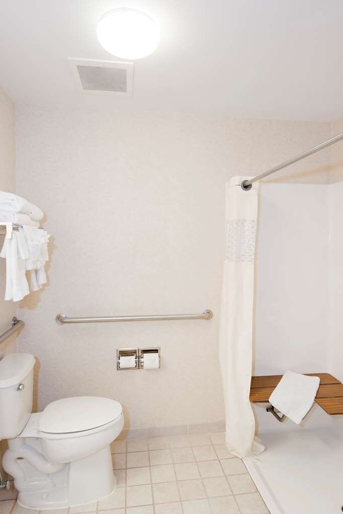 Hotel photo 1 of Hampton Inn and Suites-Chesterfield.