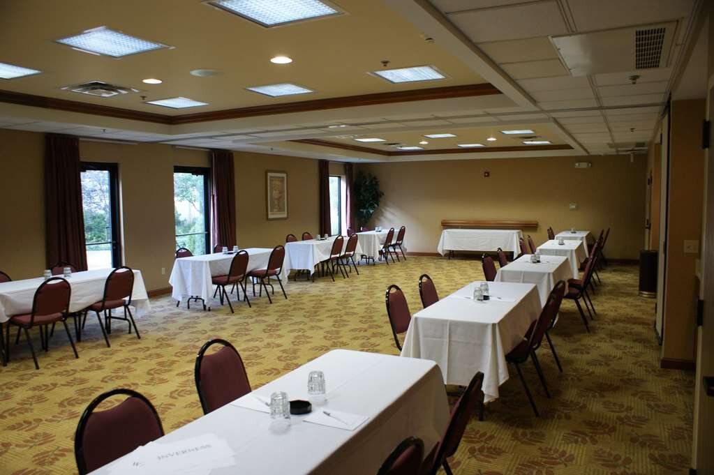 Hotel photo 41 of Hampton Inn and Suites-Chesterfield.