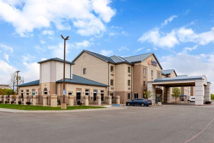 COMFORT INN & SUITES - Updated 2024 Prices & Hotel Reviews (Amarillo, TX)