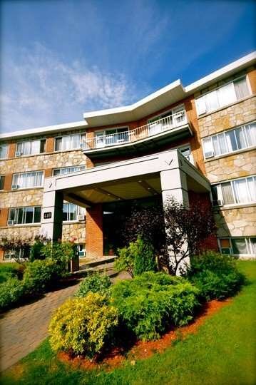 Hotel Dorval Beausejour Apartments 59 7 3 Updated 2021 Prices Reviews Quebec Tripadvisor