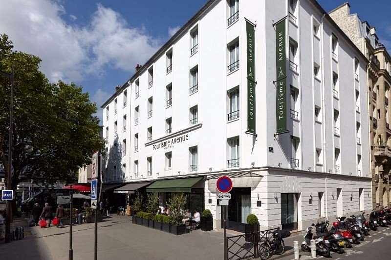 هوتل توريسمي أفينيو، فندق في باريس